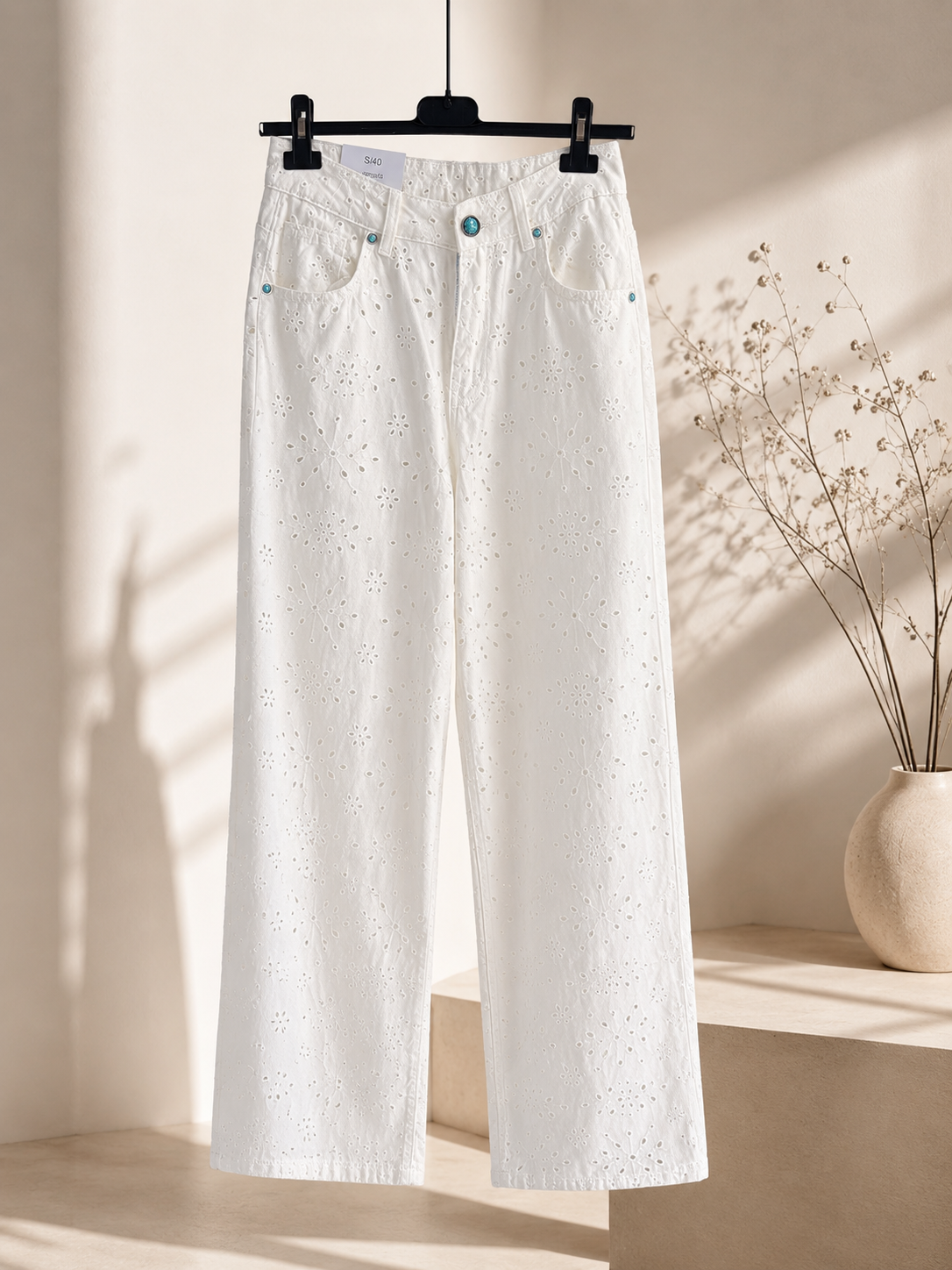 Jeans bianco in pizzo sangallo donna