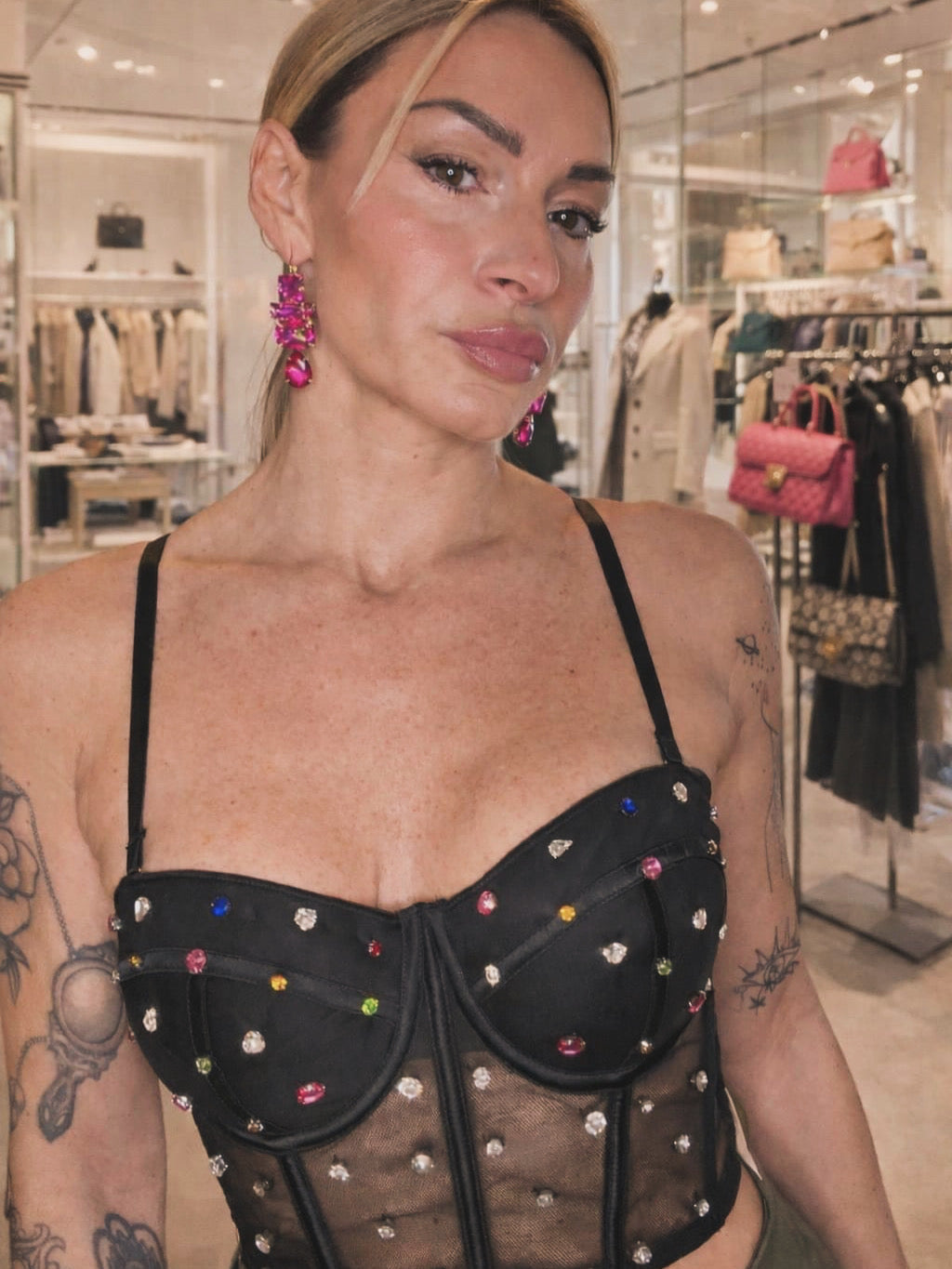 Top nero con brillantini donna